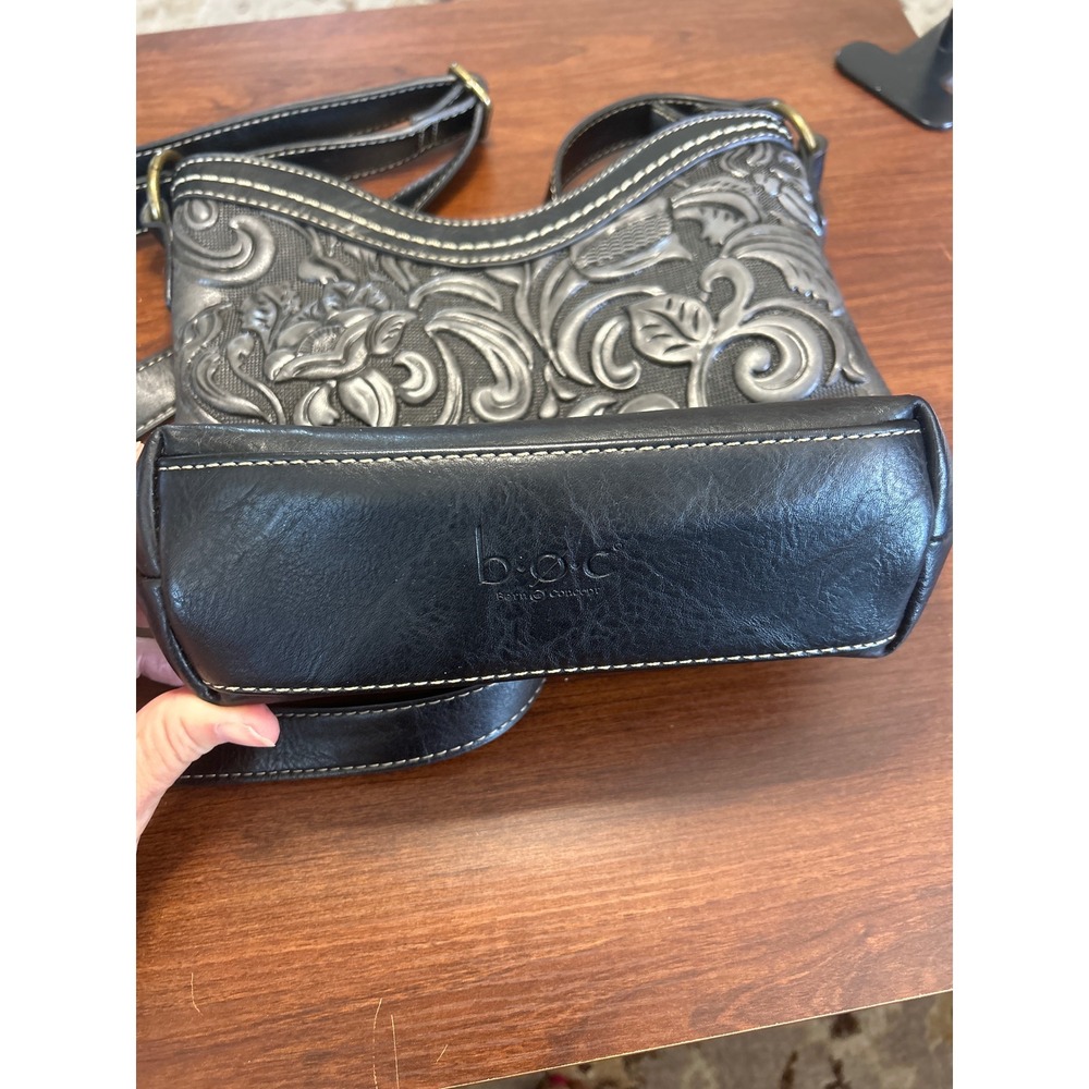 b.o.c. Crossbody Bag OS Black Floral Embossed Tooled Faux Leather Strap - Picture 4 of 7